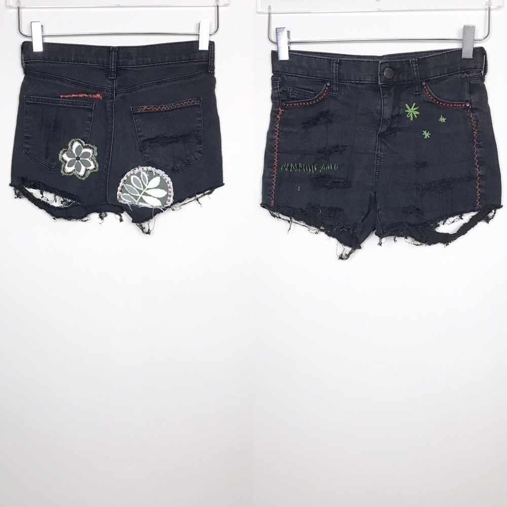 TopShop Moro Leigh Black Cutoff Distress Shorts 26